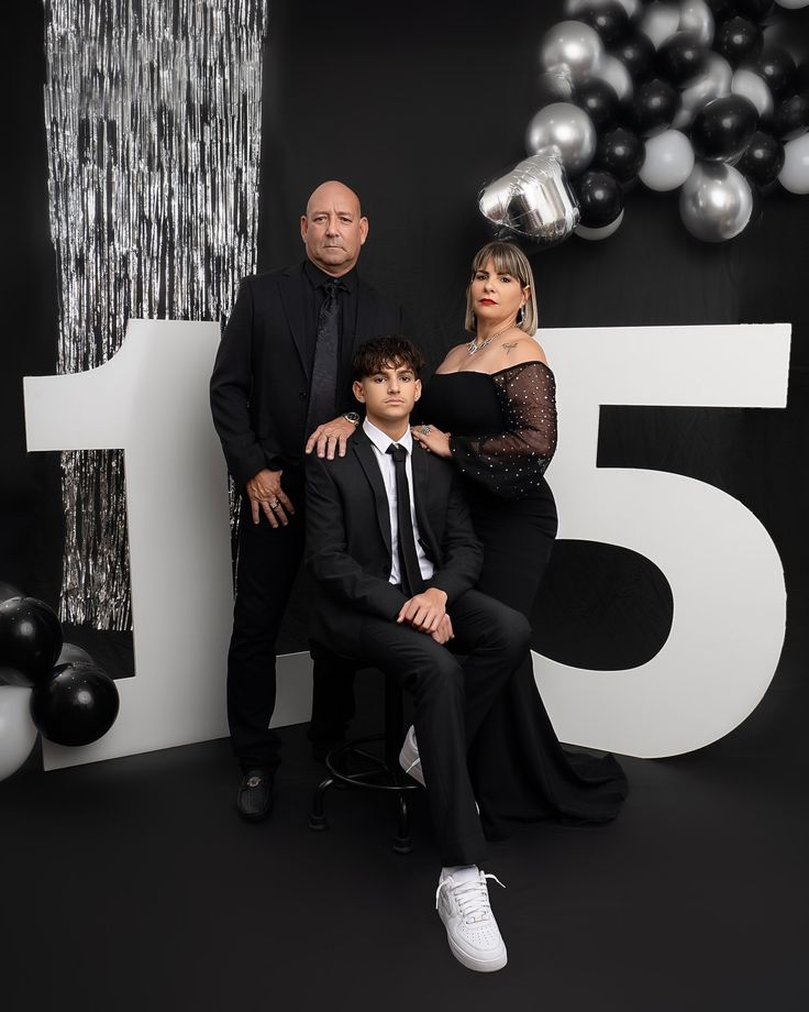 invitación digital Free Fire, invitación de videojuegos móvil, invitación gamer Free Fire para hombre, invitación virtual para adolescentes